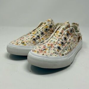 52. Women's Blowfish‎ Malibu Multicolor Slip-On Sneakers (8)